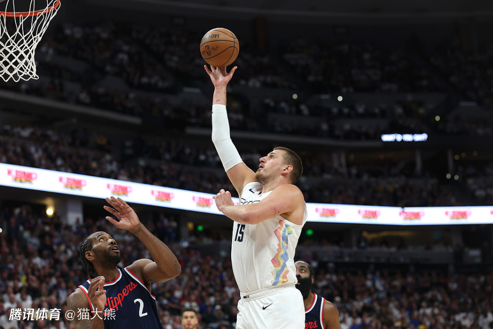 爱游戏体育- 穆雷打快船 