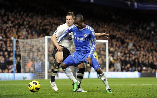 爱游戏体育-包含德罗巴在日本队比赛中突破纪录，关键助攻引发热议！的词条