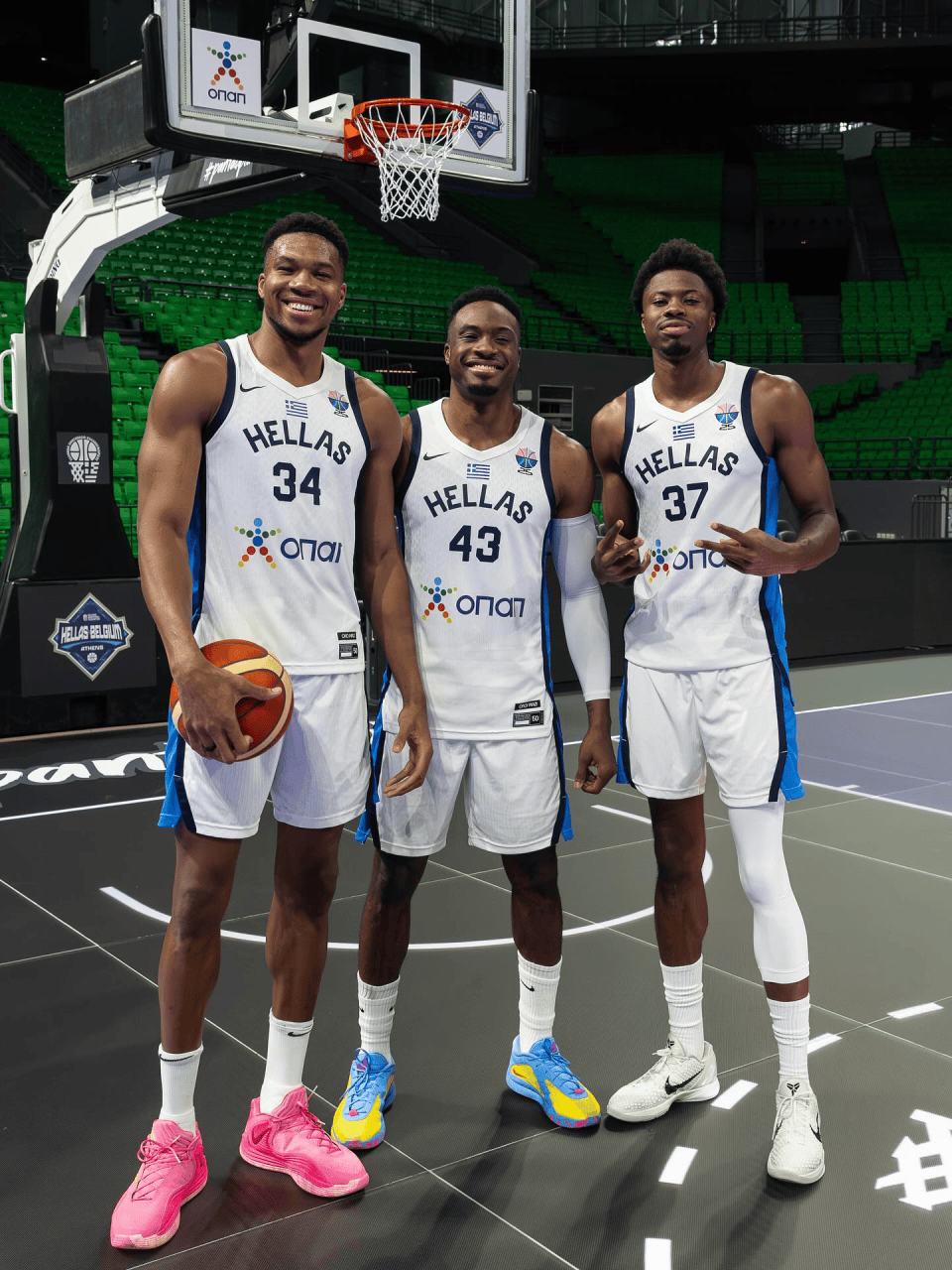 爱游戏-包含字母哥赛事官方发布赛况扑朔迷离新规，利物浦争议不断！的词条