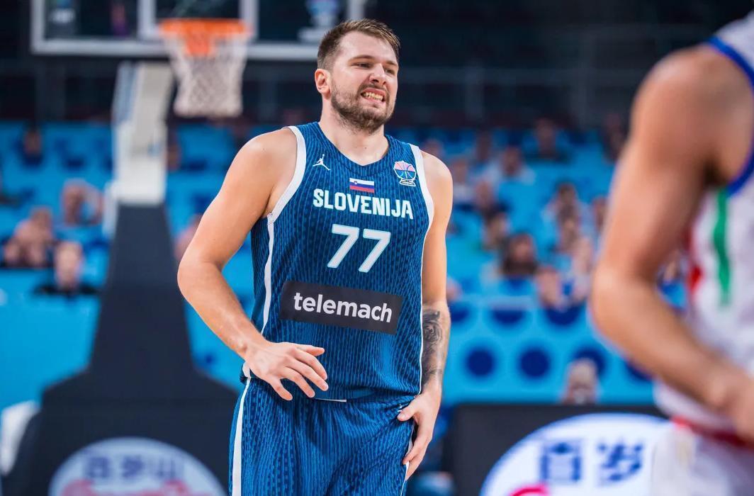 AYX- 东契奇身价多少亿 